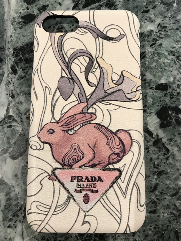 PRADA ウサギデザイン iPhoneケース　希少　レア プラダiphoneケーススーパーコピー通販専門店-スーパーコピーhacopy