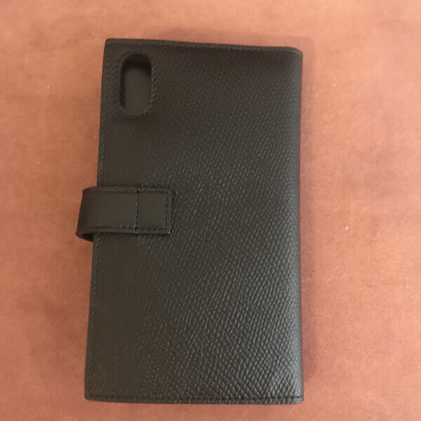 送料込【セリーヌ】NEW♪手帳型 iPhone X/XS/XS Max ケース 10C923BPY