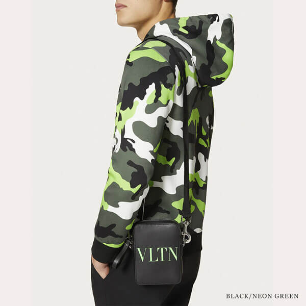 ヴァレンティノ ∞ VLTN ロゴ レザー ミニショルダーバッグ