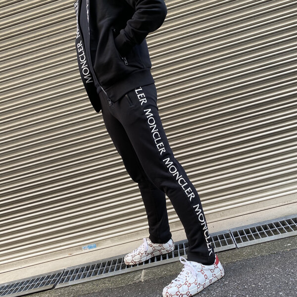 モンクレール パンツ コピー ロゴがオシャレなカジュアルパンツ 1年中