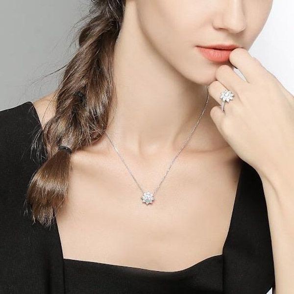 限定希少！Harry Winston [サンフラワー・スモールペンダント