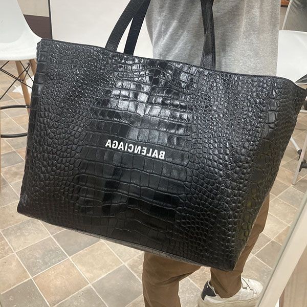 バレンシアガスーパーコピーN級品専門店｜トートバッグ・ネイビーカバ
