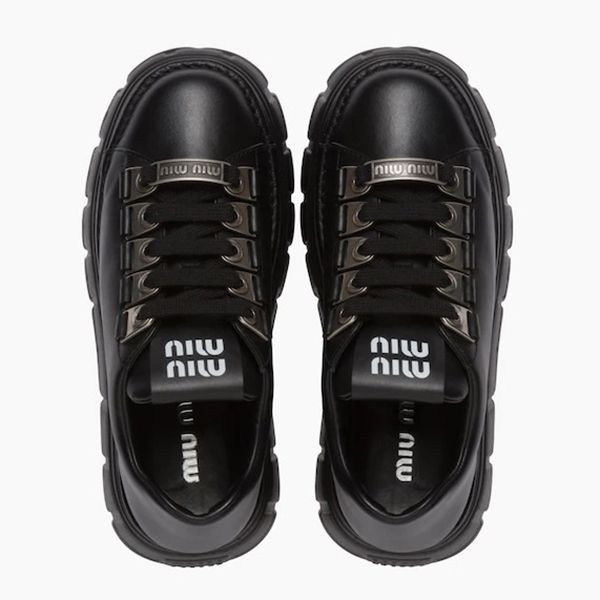 miumiu 厚底スニーカー 偽物 レザー プラットフォーム miu8801