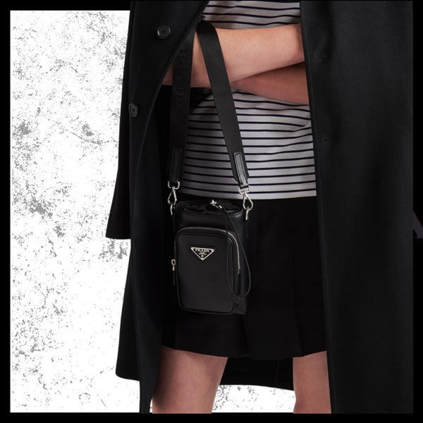 PRADA ナイロン スマホショルダーバッグ あんしん鑑定付き - メルカリ 