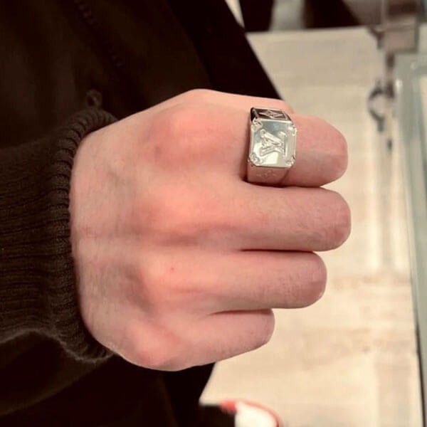 大人気☆ルイヴィトン コピー モノグラム RING SIGNET 指輪 M62487