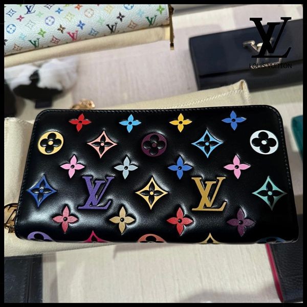 新デザインルイヴィトン LV × TM 村上隆 コピー ジッピー・ウォレット