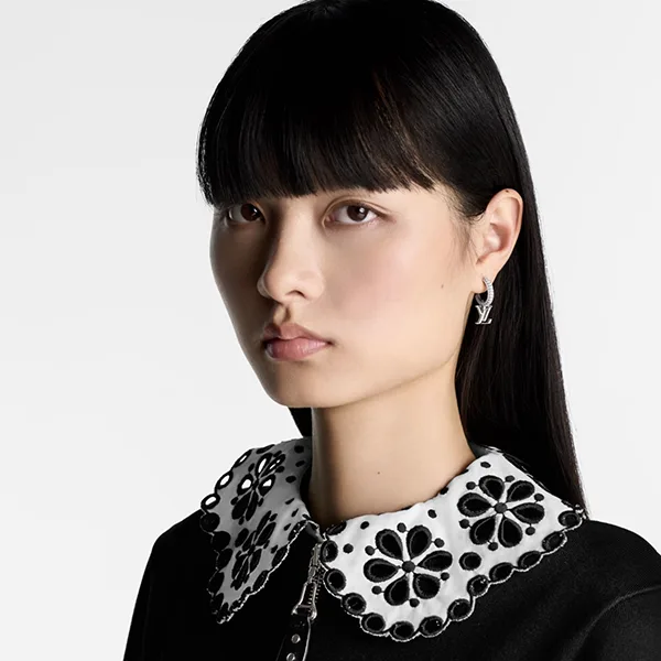 クリスタル輝く《ルイヴィトン》 ピアス コピー フープ LV アイ