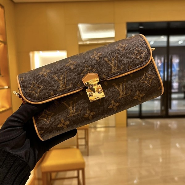 ルイヴィトン ポシェット・カミーユ ショルダーバッグ ルイヴィトン 