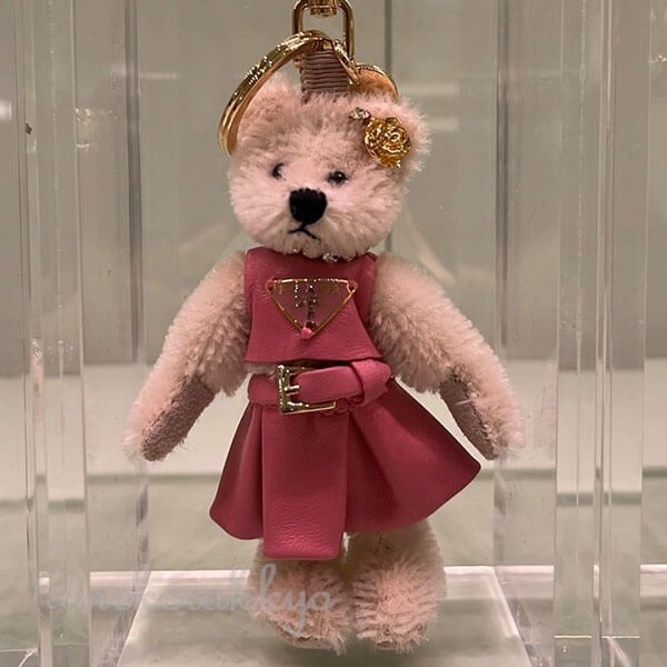 PRADA Teddy テディ バッグチャーム ピンク　メタルリング付 ギフトに プラダ 偽物 メタルリング付 Teddy バッグチャーム