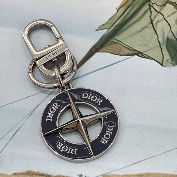 【GR8様】DIOR AND STONE  キーホルダー　ブルー コラボ&かっこいい♪ディオール ストーンアイランド キーホルダー