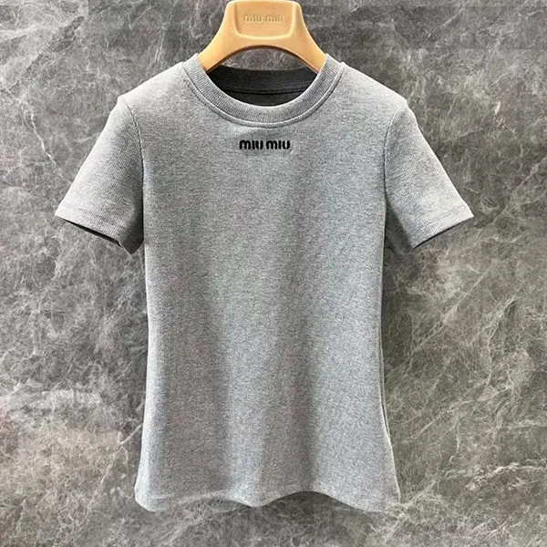 流行り廃りのないブランドミュウミュウ シームレス メランジ Tシャツ