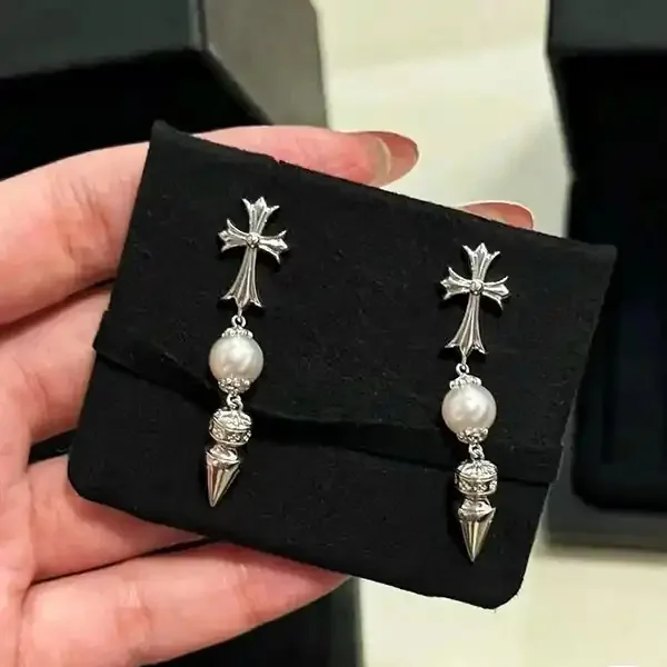 クロムハーツスーパーコピー通販、人気クロムハーツピアスコピーN品