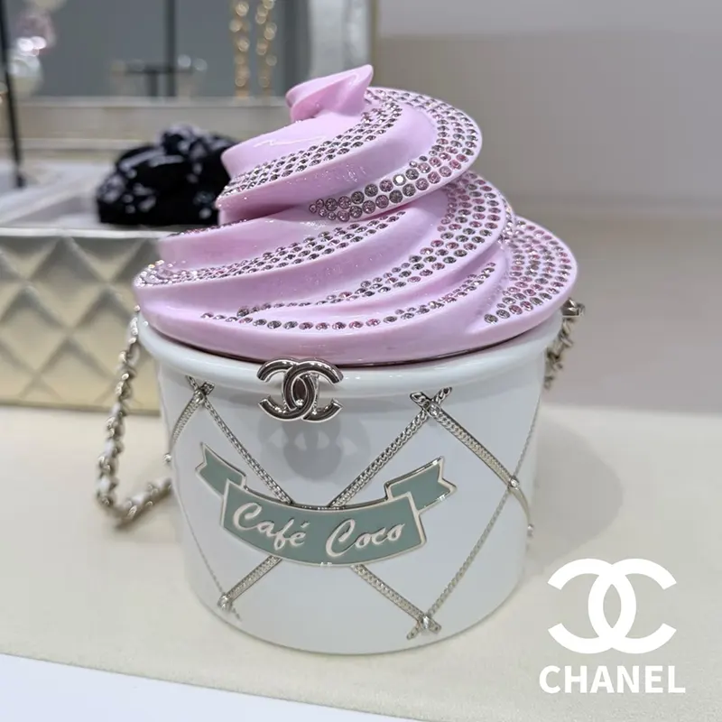 CHANEL - 【美品・付属品付き】シャネル☆総柄入りキャミソール アイスクリーム ブランドロゴ シャネル アイスクリーム イヴニング バッグ xne666551-スーパーコピー