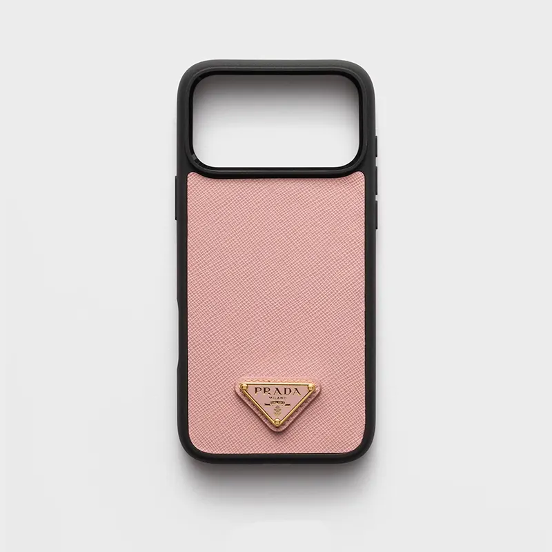 PRADA iPhone17ケース クリスタルケース新品未使用品です。 PRADA