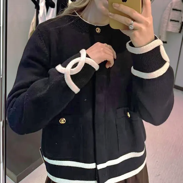 CHANEL(シャネル) CC Star Button Long Sleeve Cardiganニット