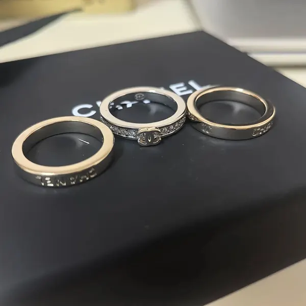 高品質シャネル 3連 ラインストーン リング コピー CCロゴ ABH091