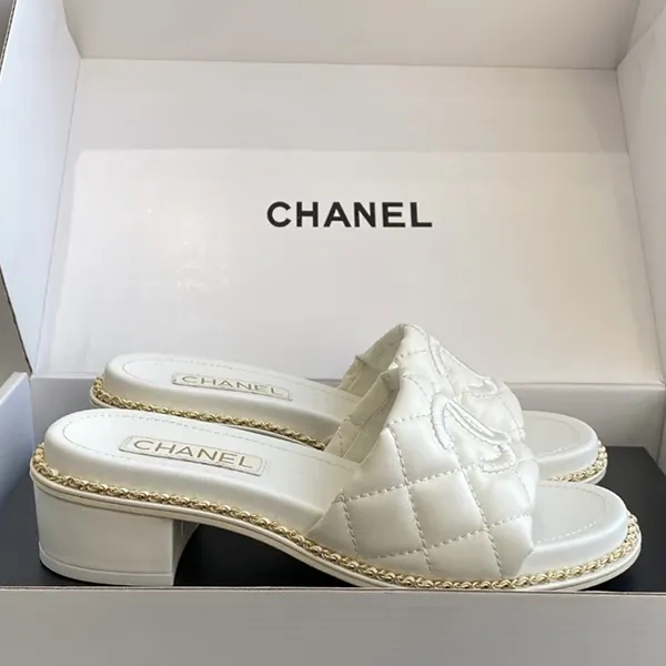 CHANEL ミュール サンダル ヒール 刺繍 36サイズ シャネル】ミュール サンダル コピー 刺繍ココマーク チェーン G46301
