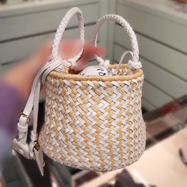 セール】プラダ☆レザー×ラフィアかごバッグ三角ロゴ☆1BA467-スーパー