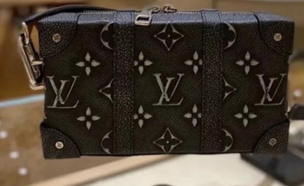 ルイヴィトン モノグラム ショルダーバッグ 偽物 トランク型 モダン