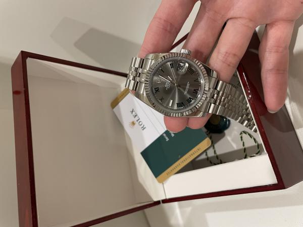 カルティエラドーニャスーパーコピー通販、人気カルティエ時計コピーN